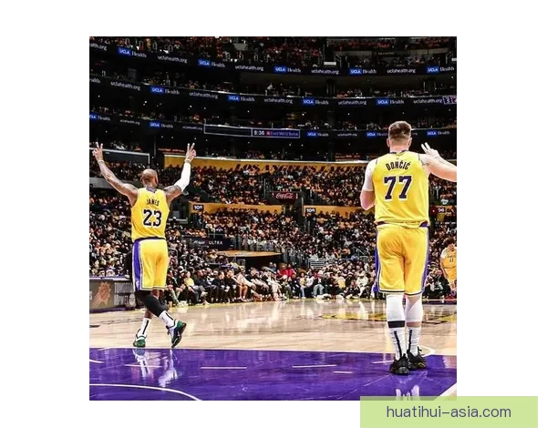 东契奇连续12场30+领跑全联盟 场均39.7分助湖人取得11胜1负佳绩